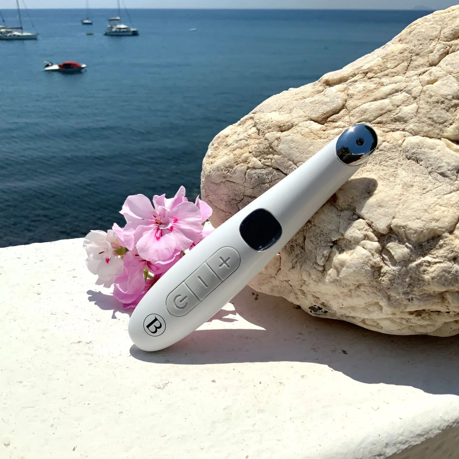 BEAUTICAL Sonic Eye Care Booster - Eye Massager - Red Light Care - High Frequency Vibration -| USB Rechargeable