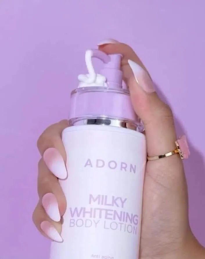 Calm Skin Adorn - Milky Whitening Body Lotion SPF 50 - 200 ml
