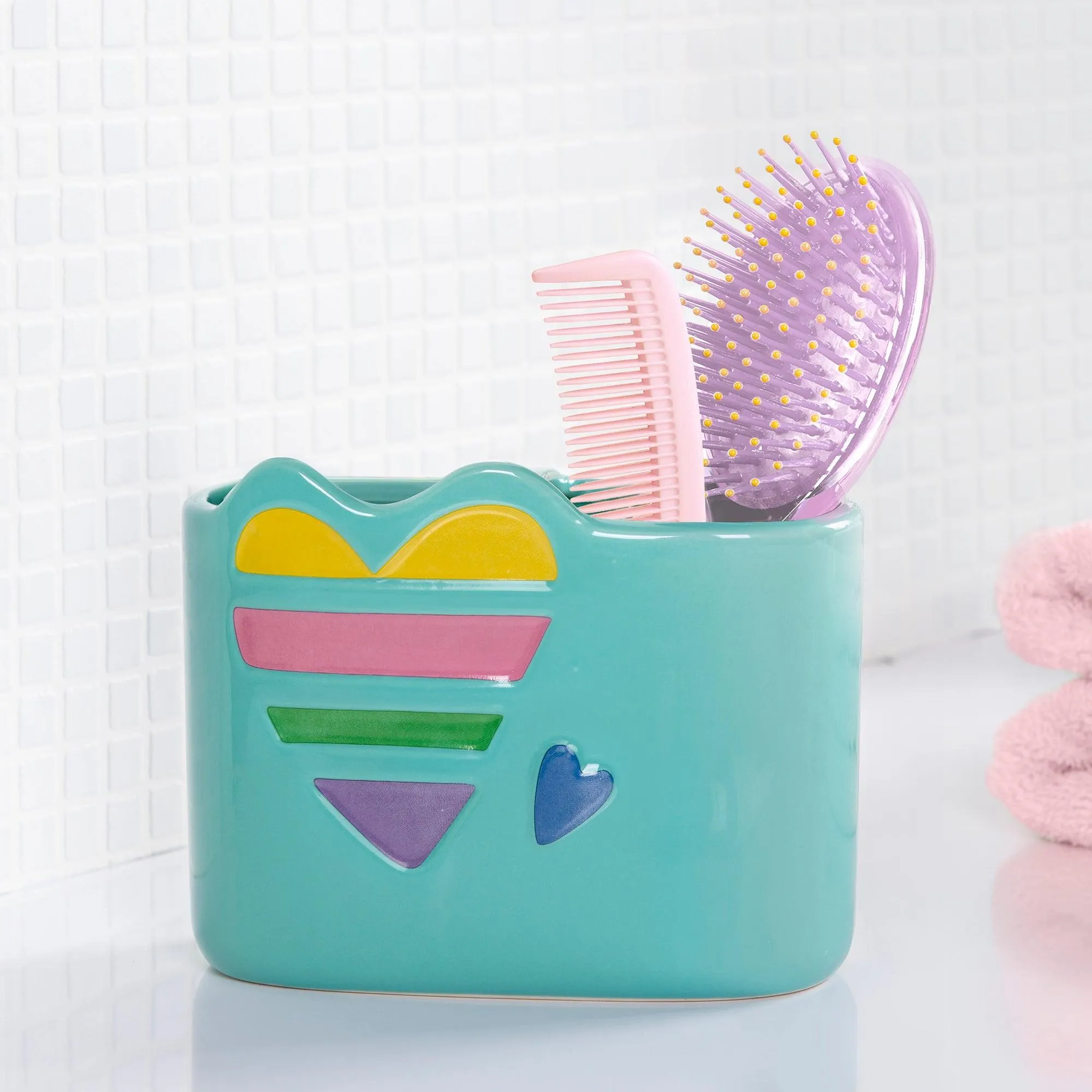 Rainbow Hearts 4-Piece Bathroom Accessory Set